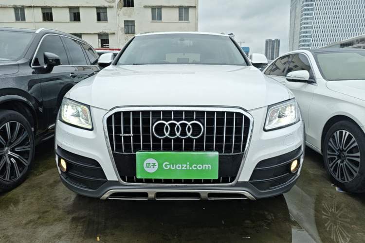 Used Audi Q5 2017 Plus 40 TFSI Technology Model Front
