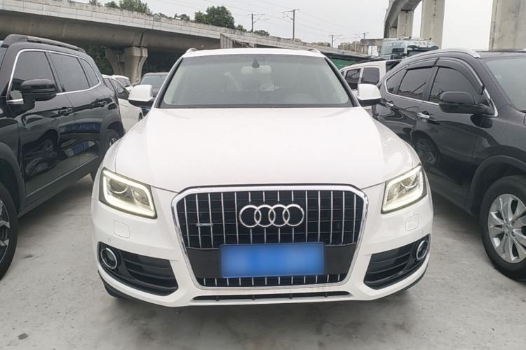 Used Audi Q5 2017 40 TFSI Comfort Model Front
