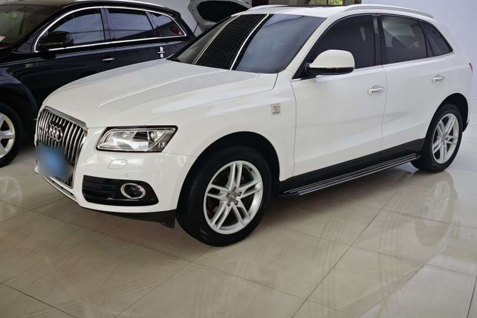 Used Audi Q5 2017 40 TFSI Technology Edition Front Left 45 Deg