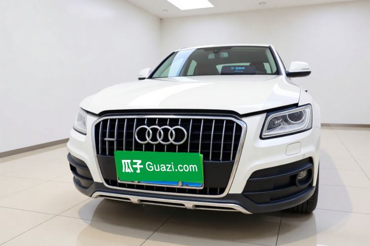 Used Audi Q5 2017 Plus 40 TFSI Technology Model Front