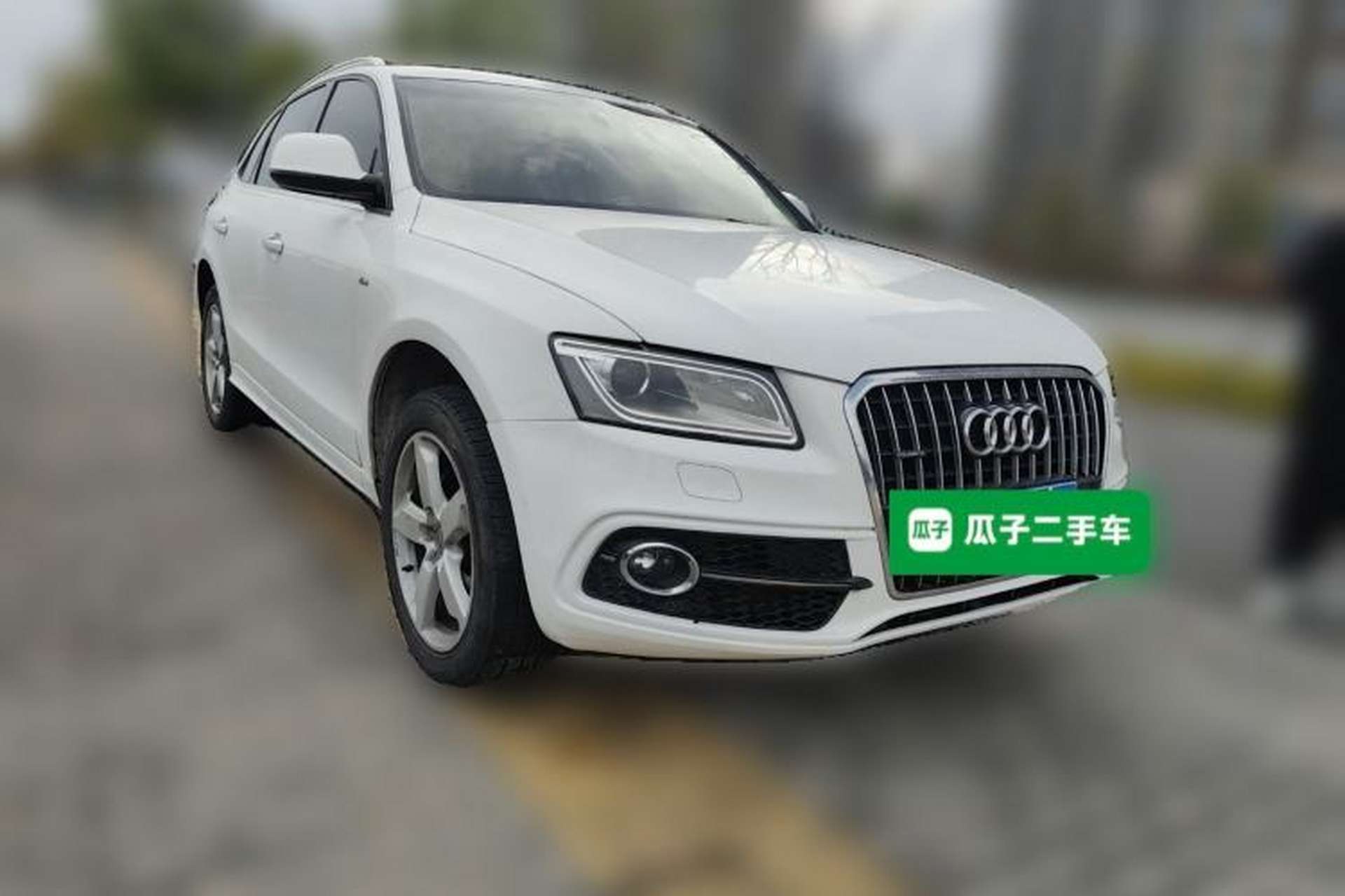 Used Audi Q5 2017 40 TFSI Ambition Edition Front Right 45 Deg