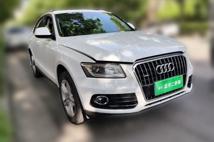 Used Audi Q5 2017 40 TFSI Technology Edition Front Right 45 Deg
