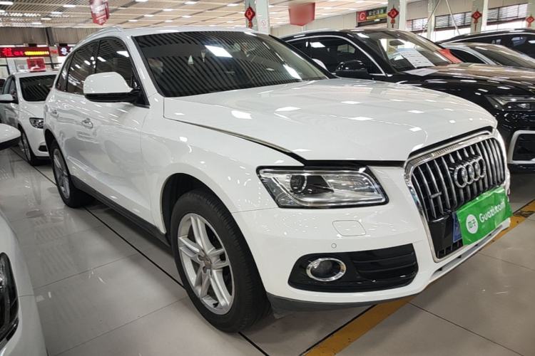 Used Audi Q5 2017 40 TFSI Technology Edition Front Right 45 Deg