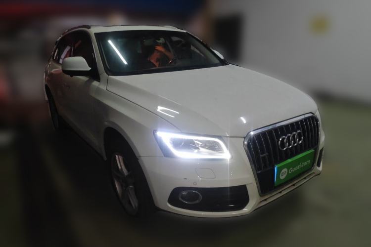 Used Audi Q5 2017 40 TFSI Technology Edition Front Right 45 Deg