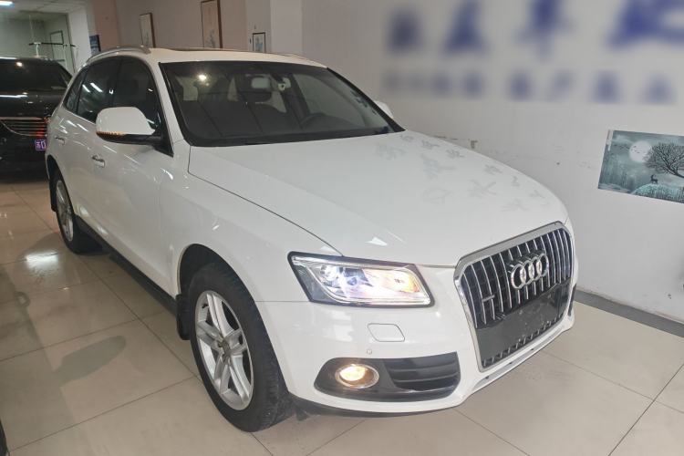 Used Audi Q5 2017 40 TFSI Technology Edition Front Right 45 Deg