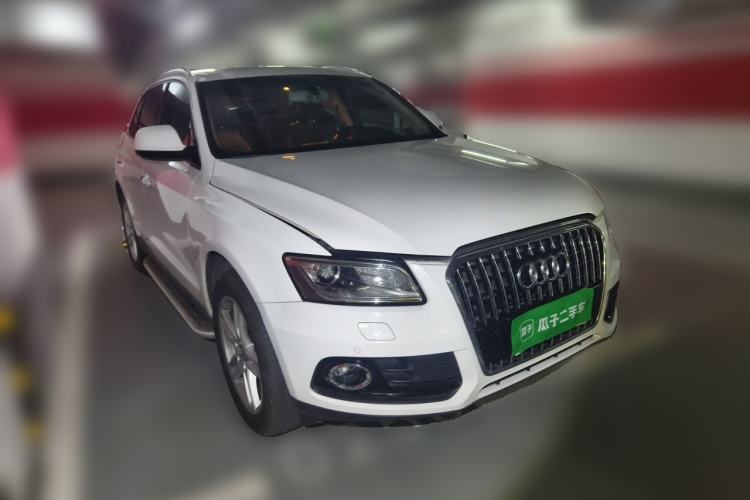 Used Audi Q5 2017 40 TFSI Technology Edition Front Right 45 Deg