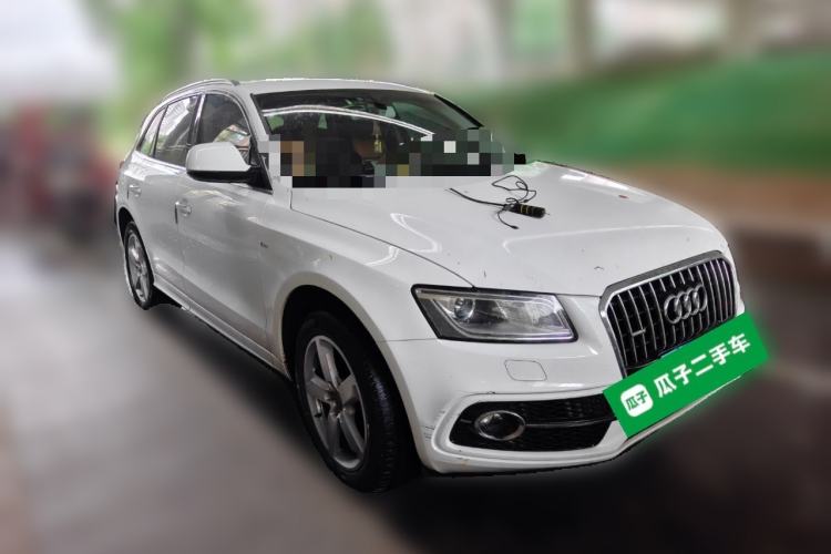 Used Audi Q5 2017 Plus 40 TFSI Ambition Model Front Right 45 Deg