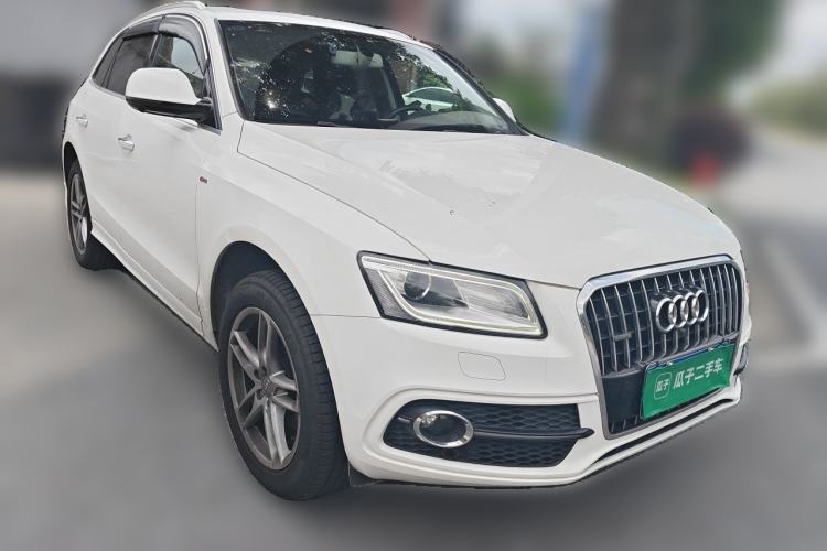 Used Audi Q5 2017 40 TFSI Technology Edition Front Right 45 Deg