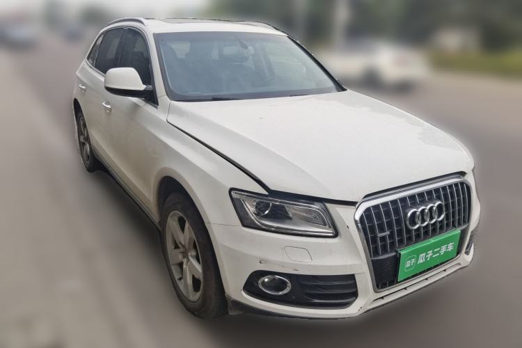 Used Audi Q5 2017 40 TFSI Ambition Edition Front Right 45 Deg
