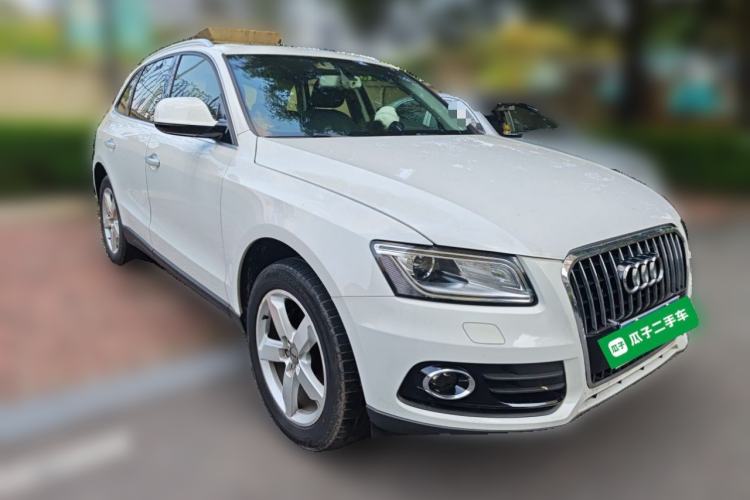 Used Audi Q5 2017 40 TFSI Ambition Edition Front Right 45 Deg