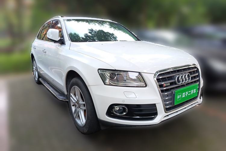Used Audi Q5 2017 40 TFSI Technology Edition Front Right 45 Deg