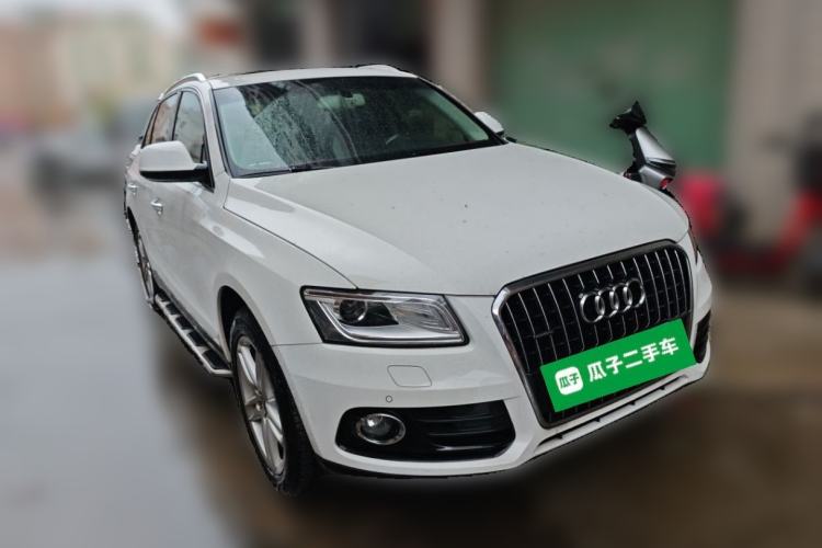 Used Audi Q5 2017 40 TFSI Technology Edition Front Right 45 Deg