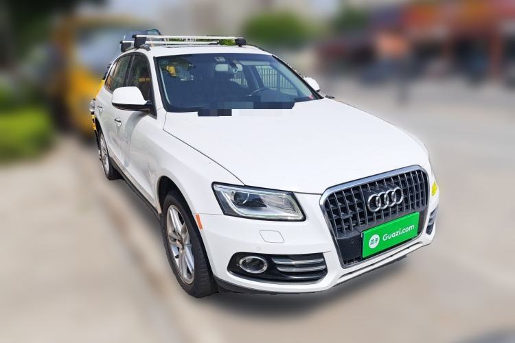 Used Audi Q5 2017 40 TFSI Technology Edition Front Right 45 Deg