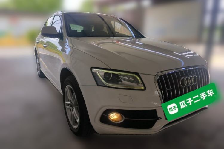 Used Audi Q5 2017 40 TFSI Dynamic Edition Front Right 45 Deg