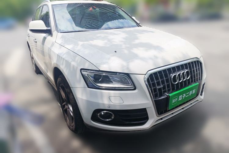 Used Audi Q5 2017 40 TFSI Technology Edition Front Right 45 Deg
