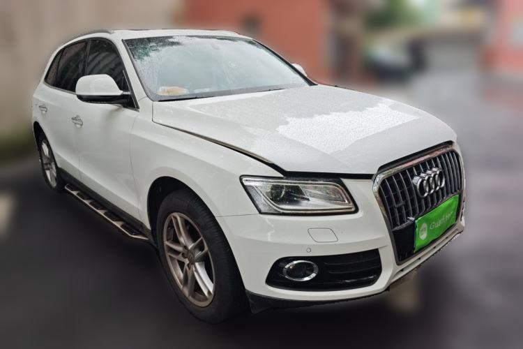 Used Audi Q5 2017 40 TFSI Technology Edition Front Right 45 Deg