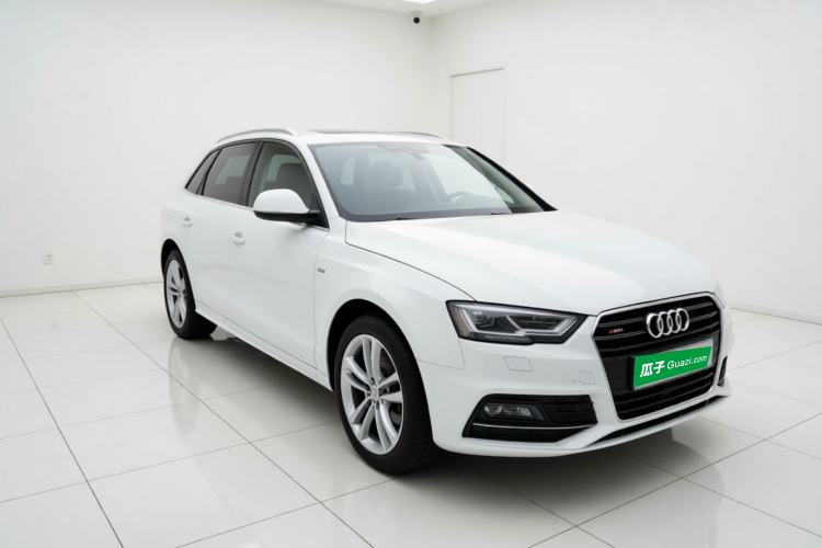 Used Audi Q5 2017 Plus 40 TFSI Ambition Model Front Right 45 Deg