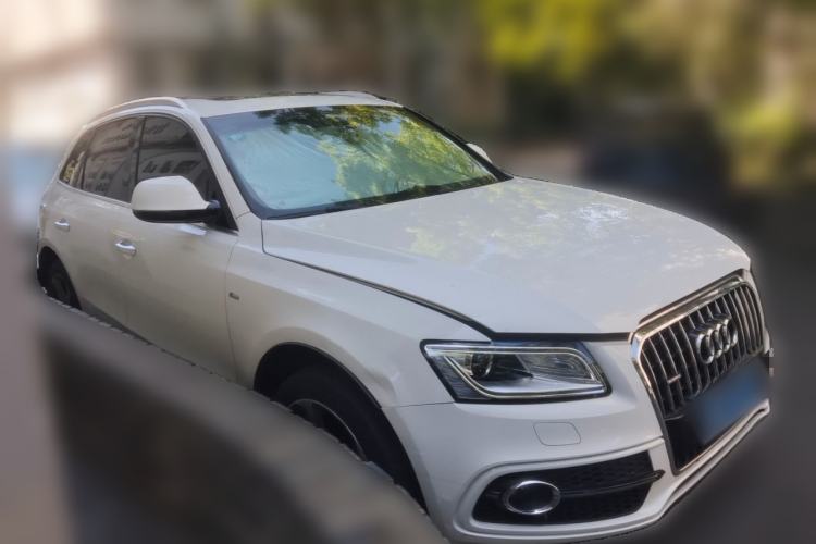 Used Audi Q5 2017 40 TFSI Dynamic Edition Front Right 45 Deg
