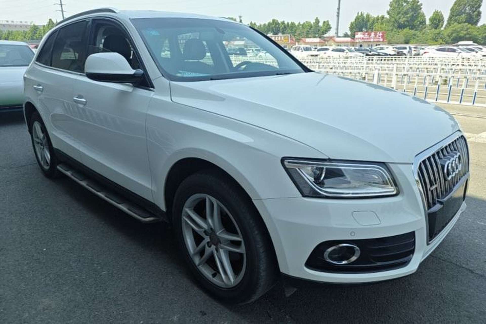 Used Audi Q5 2017 40 TFSI Technology Edition Front Right 45 Deg