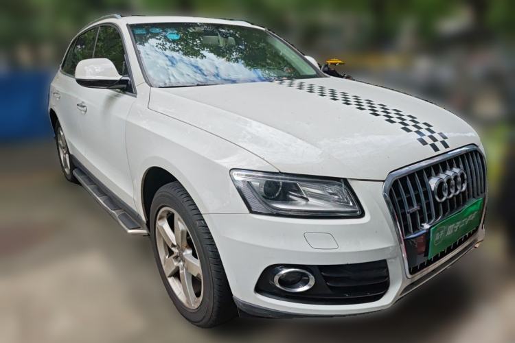 Used Audi Q5 2017 40 TFSI Ambition Edition Front Right 45 Deg