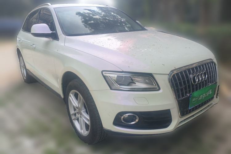 Used Audi Q5 2017 40 TFSI Technology Edition Front Right 45 Deg