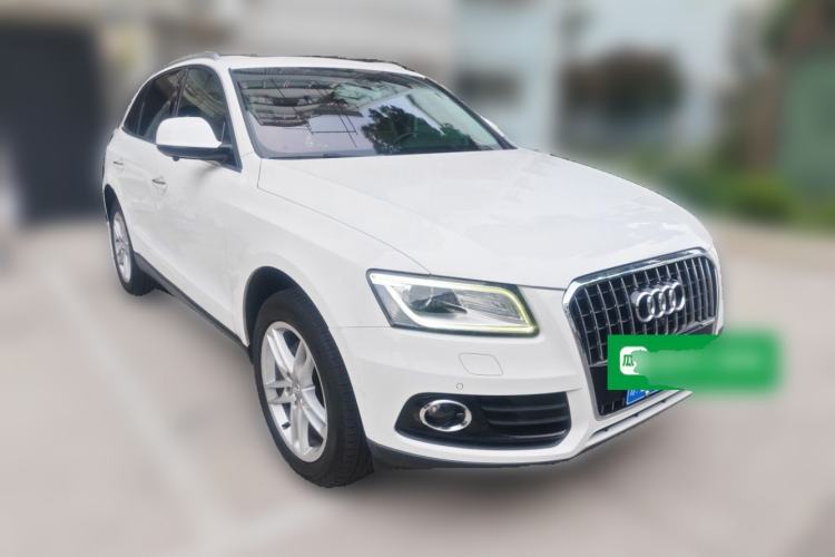 Used Audi Q5 2017 40 TFSI Technology Edition Front Right 45 Deg