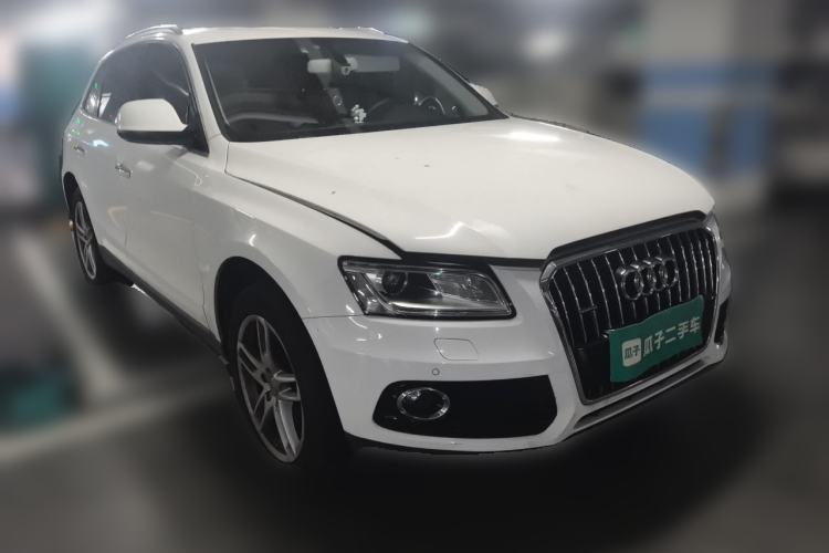 Used Audi Q5 2017 40 TFSI Technology Edition Front Right 45 Deg