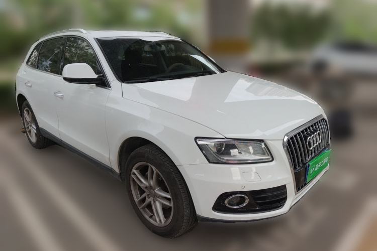 Used Audi Q5 2017 40 TFSI Technology Edition Front Right 45 Deg