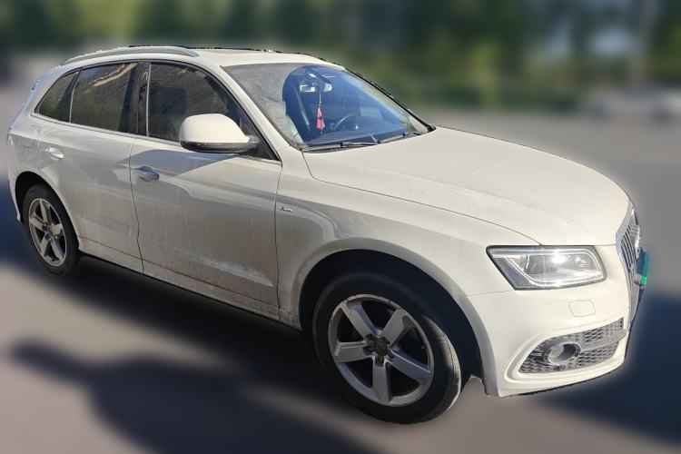 Used Audi Q5 2017 40 TFSI Ambition Edition Front Right 45 Deg