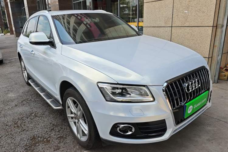 Used Audi Q5 2017 40 TFSI Technology Edition Front Right 45 Deg
