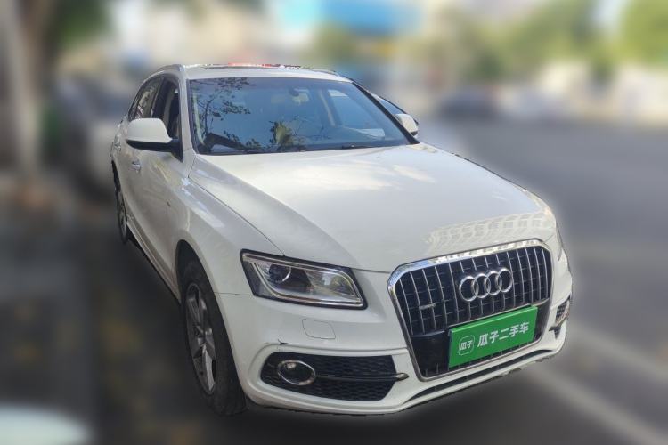 Used Audi Q5 2017 40 TFSI Ambition Edition Front Right 45 Deg
