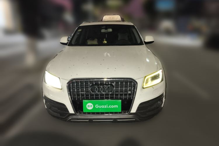 Used Audi Q5 2017 Plus 40 TFSI Comfort Model Front