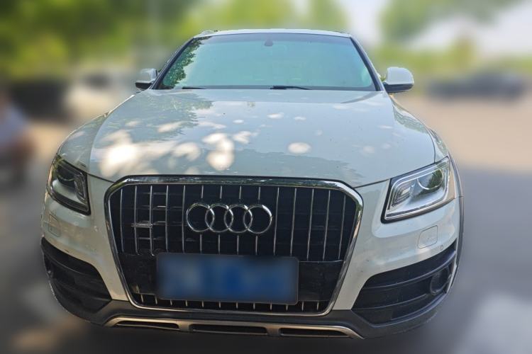 Used Audi Q5 2017 Plus 40 TFSI Comfort Model Front