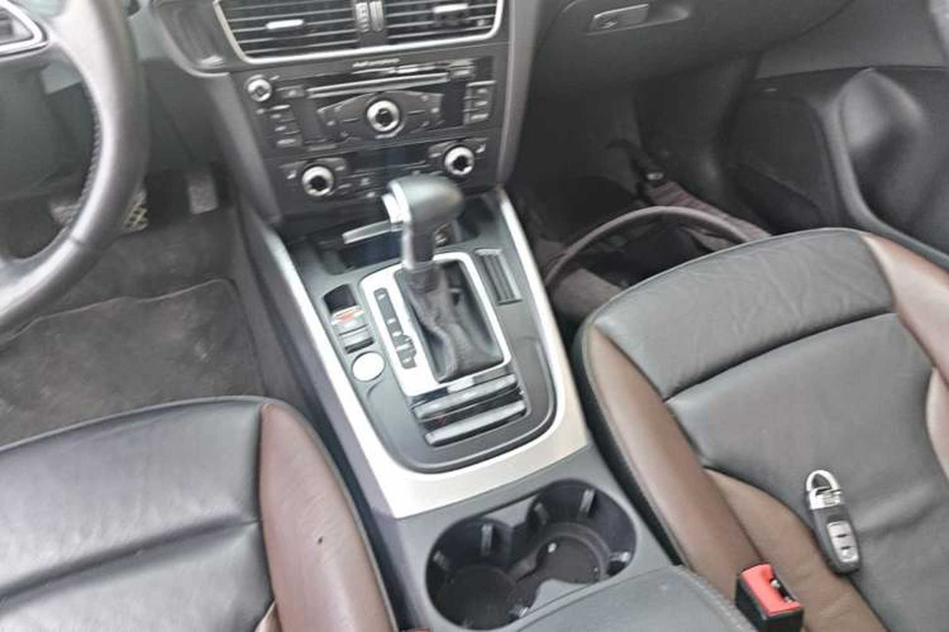 Used Audi Q5 2017 40 TFSI Technology Edition Gear Lever