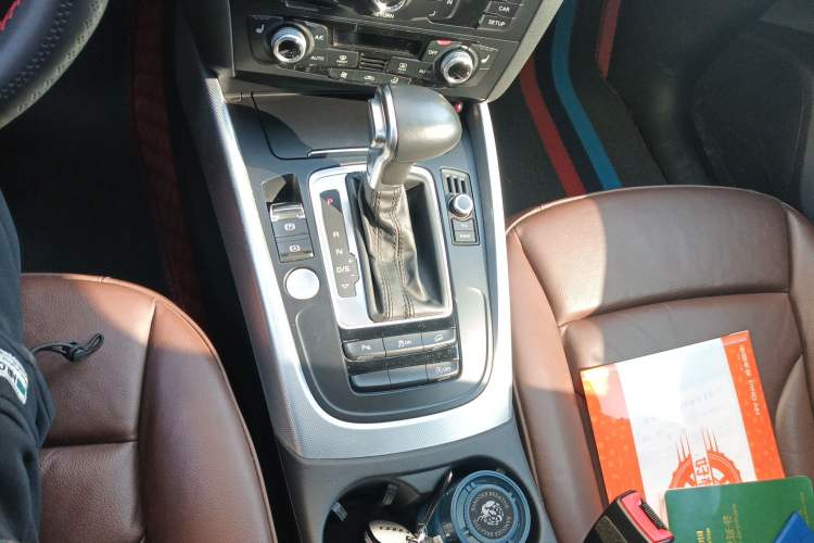Used Audi Q5 2017 40 TFSI Technology Edition Gear Lever
