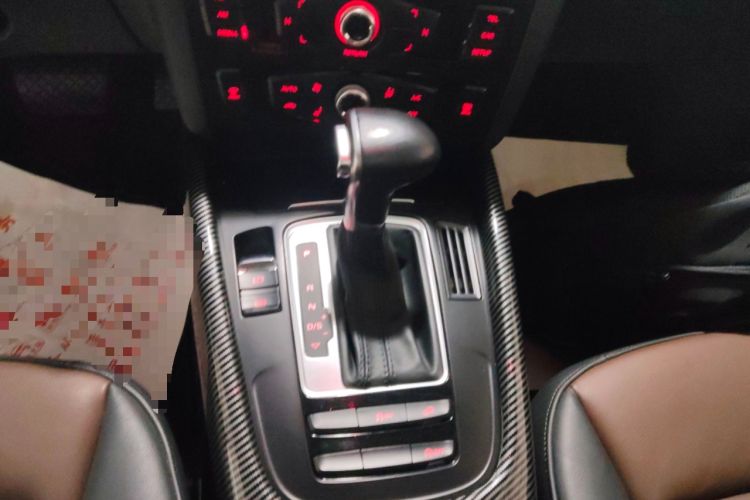 Used Audi Q5 2017 40 TFSI Ambition Edition Gear Lever
