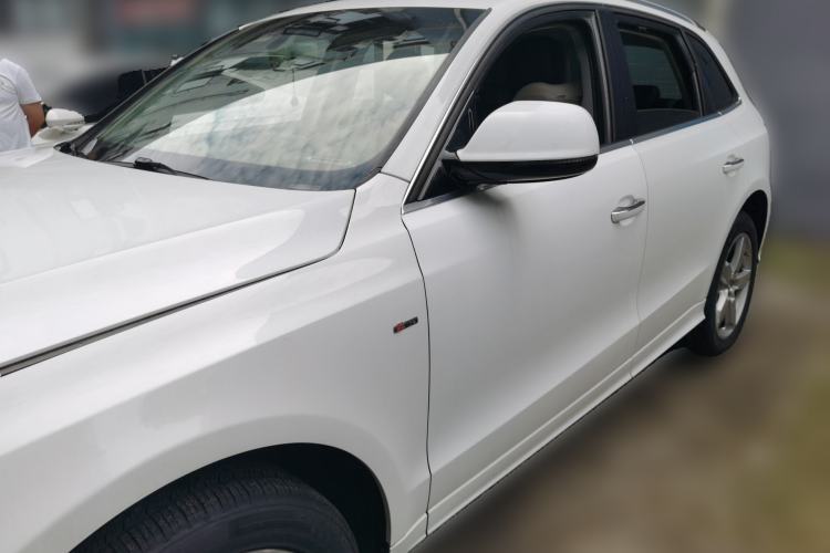 Used Audi Q5 2017 Plus 40 TFSI Ambition Model Guazi used car, China used car export, Used car for sale, Used cars, Cheapest cars for sale