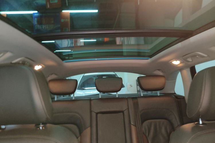 Used Audi Q5 2017 Plus 40 TFSI Technology Model Headliner