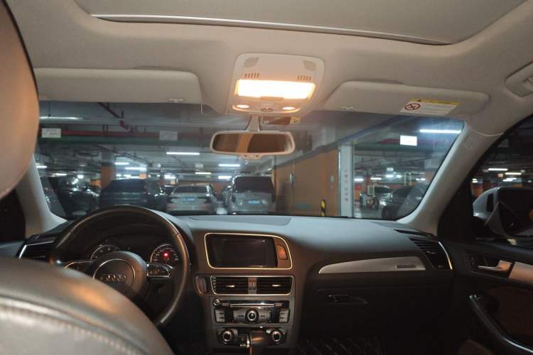 Used Audi Q5 2017 Plus 40 TFSI Technology Model Headliner