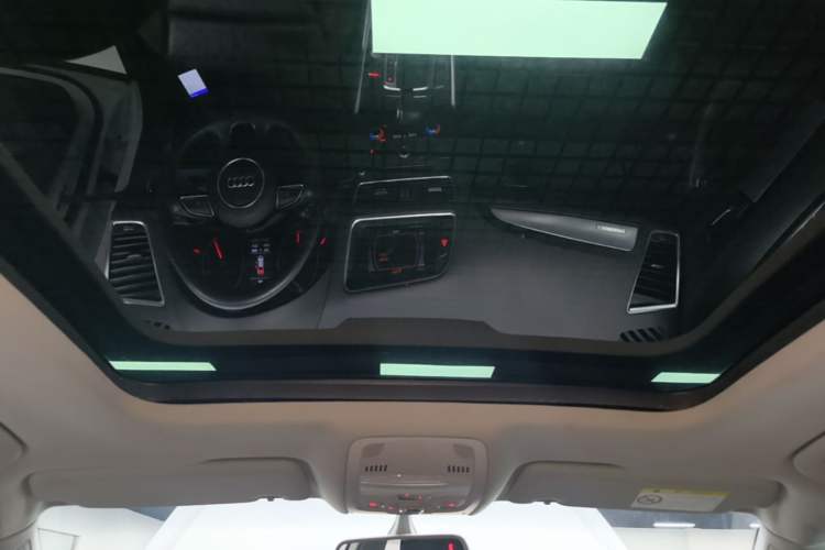 Used Audi Q5 2017 40 TFSI Technology Edition Headliner