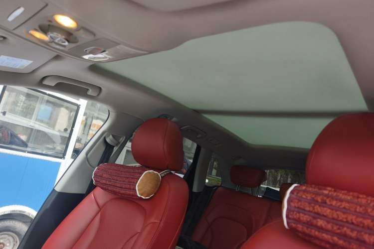 Used Audi Q5 2017 40 TFSI Comfort Model Headliner