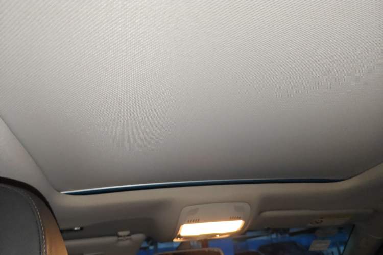 Used Audi Q5 2017 Plus 40 TFSI Technology Model Headliner