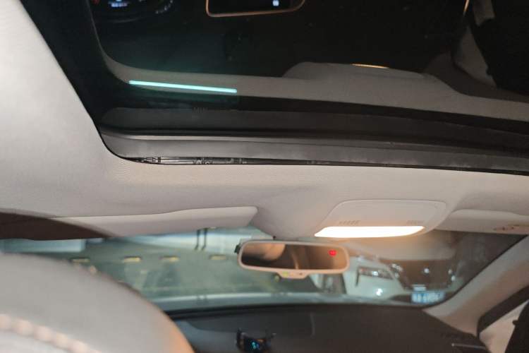 Used Audi Q5 2017 Plus 40 TFSI Technology Model Headliner
