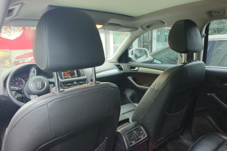 Used Audi Q5 2017 Plus 40 TFSI Technology Model Headliner