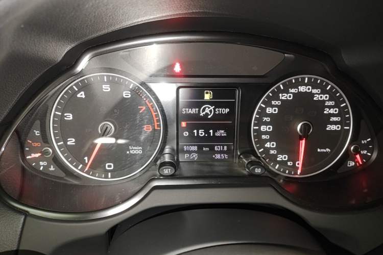 Used Audi Q5 2017 40 TFSI Technology Edition Instrument Cluster