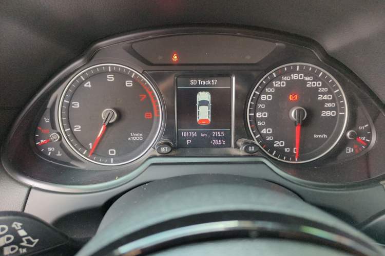 Used Audi Q5 2017 40 TFSI Technology Edition Instrument Cluster