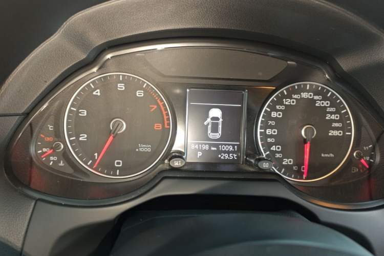 Used Audi Q5 2017 Plus 40 TFSI Technology Model Instrument Cluster
