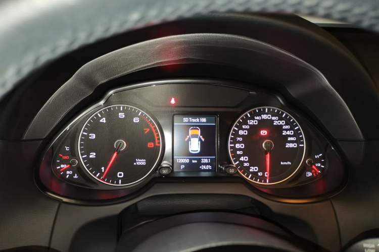 Used Audi Q5 2017 Plus 40 TFSI Technology Model Instrument Cluster