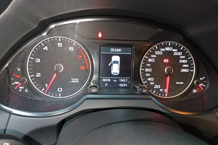 Used Audi Q5 2017 40 TFSI Technology Edition Instrument Cluster