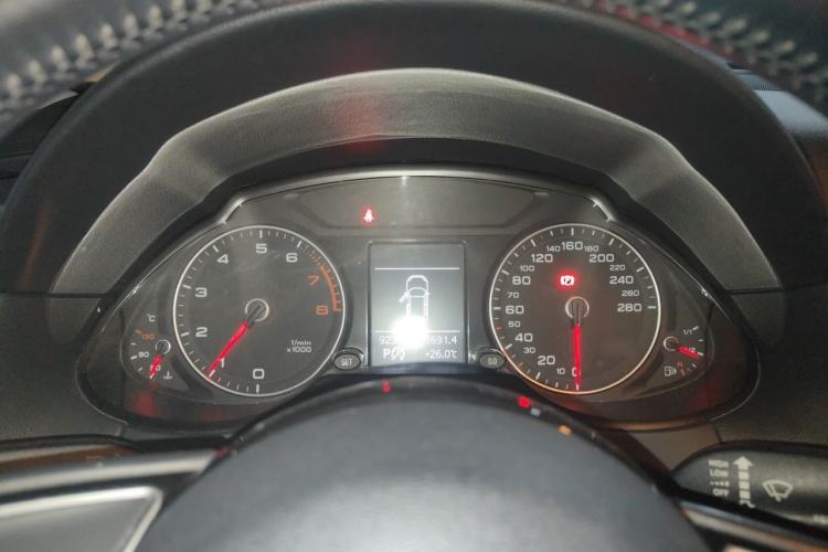 Used Audi Q5 2017 40 TFSI Ambition Edition Instrument Cluster
